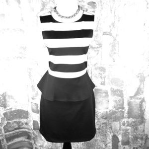 Peplum Strip black and white 👗 dress!